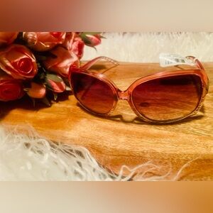 NWT Rare Find Pink and Tan Tahari 100% UV Protection Sunglasses